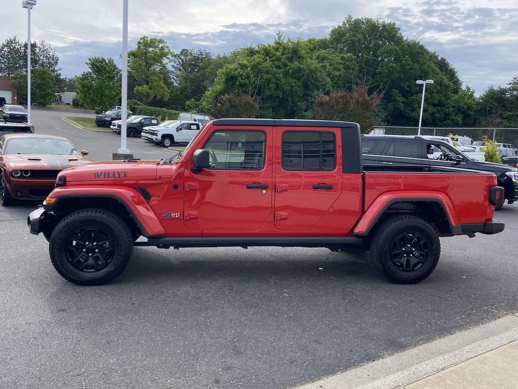 Used 2022 Jeep Gladiator Willys