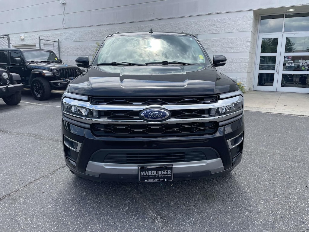 Used 2024 Ford Expedition Limited