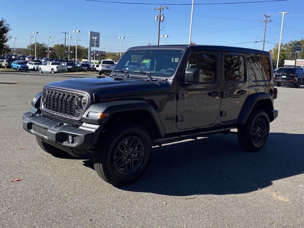 New 2026 Jeep Wrangler 4-DOOR SPORT S Sport Utility
