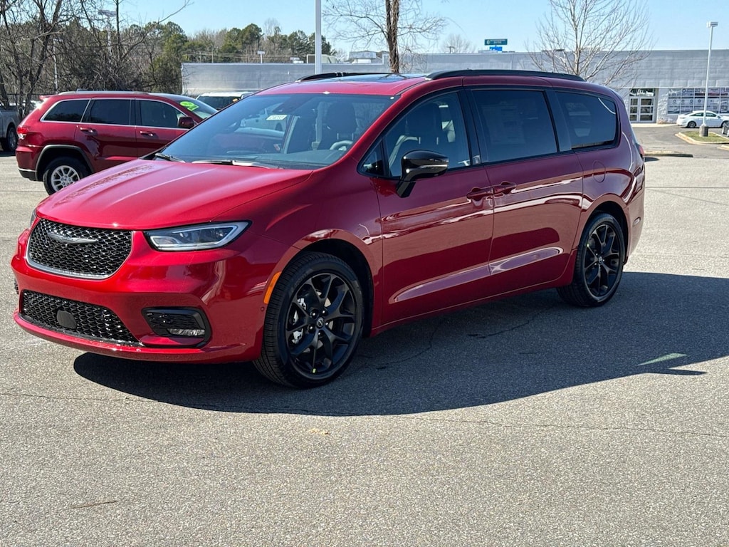 New 2026 Chrysler Pacifica SELECT Passenger Van