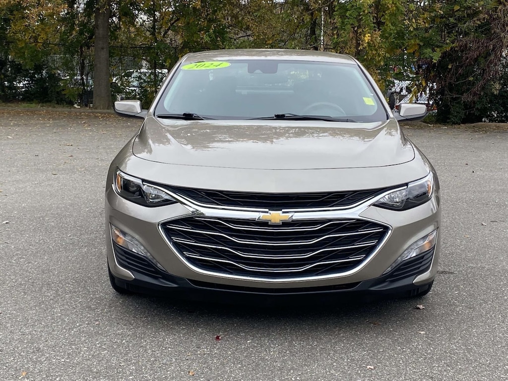Used 2024 Chevrolet Malibu LT Sedan