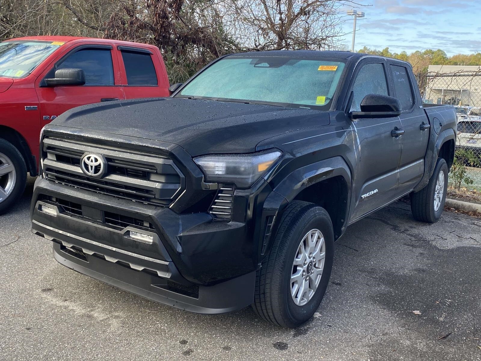 2025 Toyota Tacoma SR5 photo 3