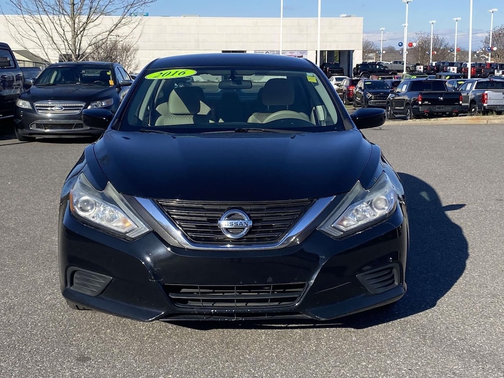 Used 2016 Nissan Altima 2.5 S Sedan
