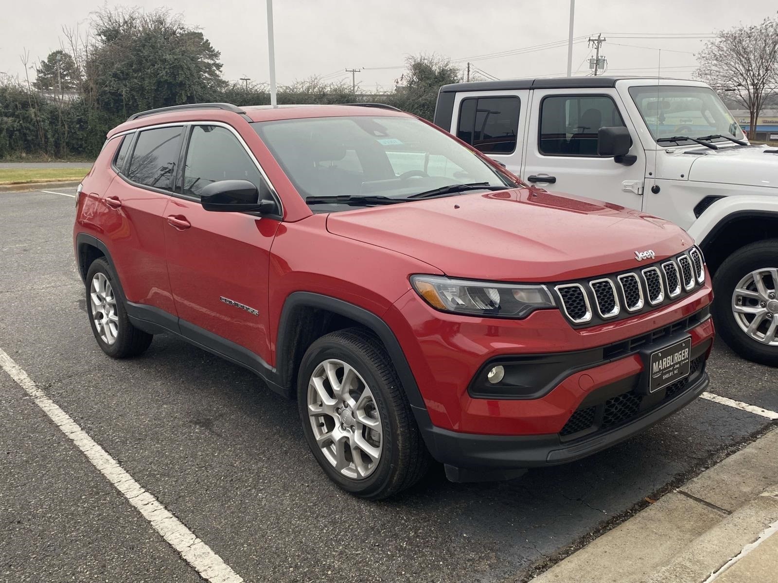 2023 Jeep Compass Latitude Lux's photo