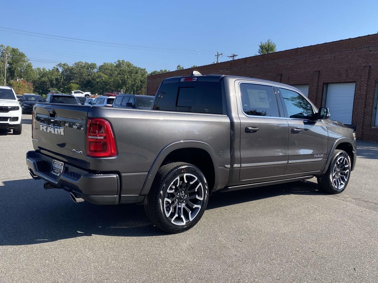 2026 RAM 1500 Limited - Photo 8