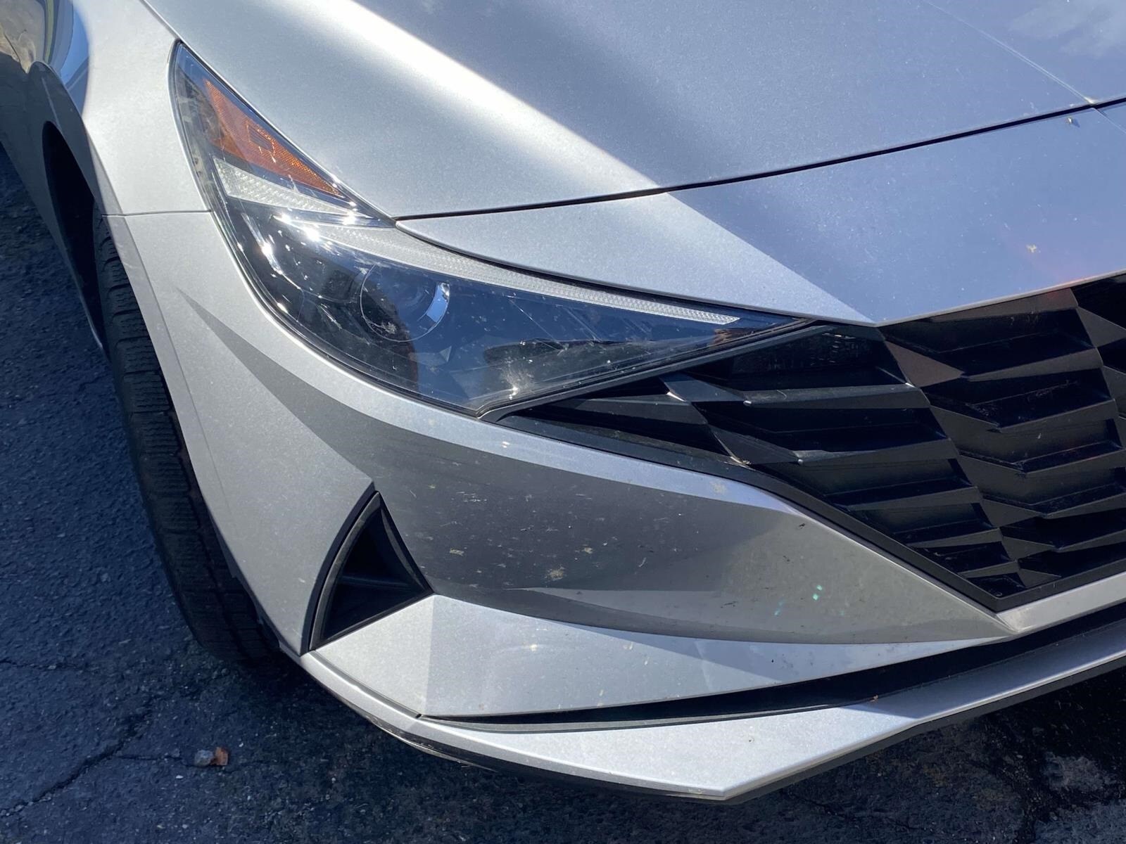 2023 Hyundai Elantra SE photo 3