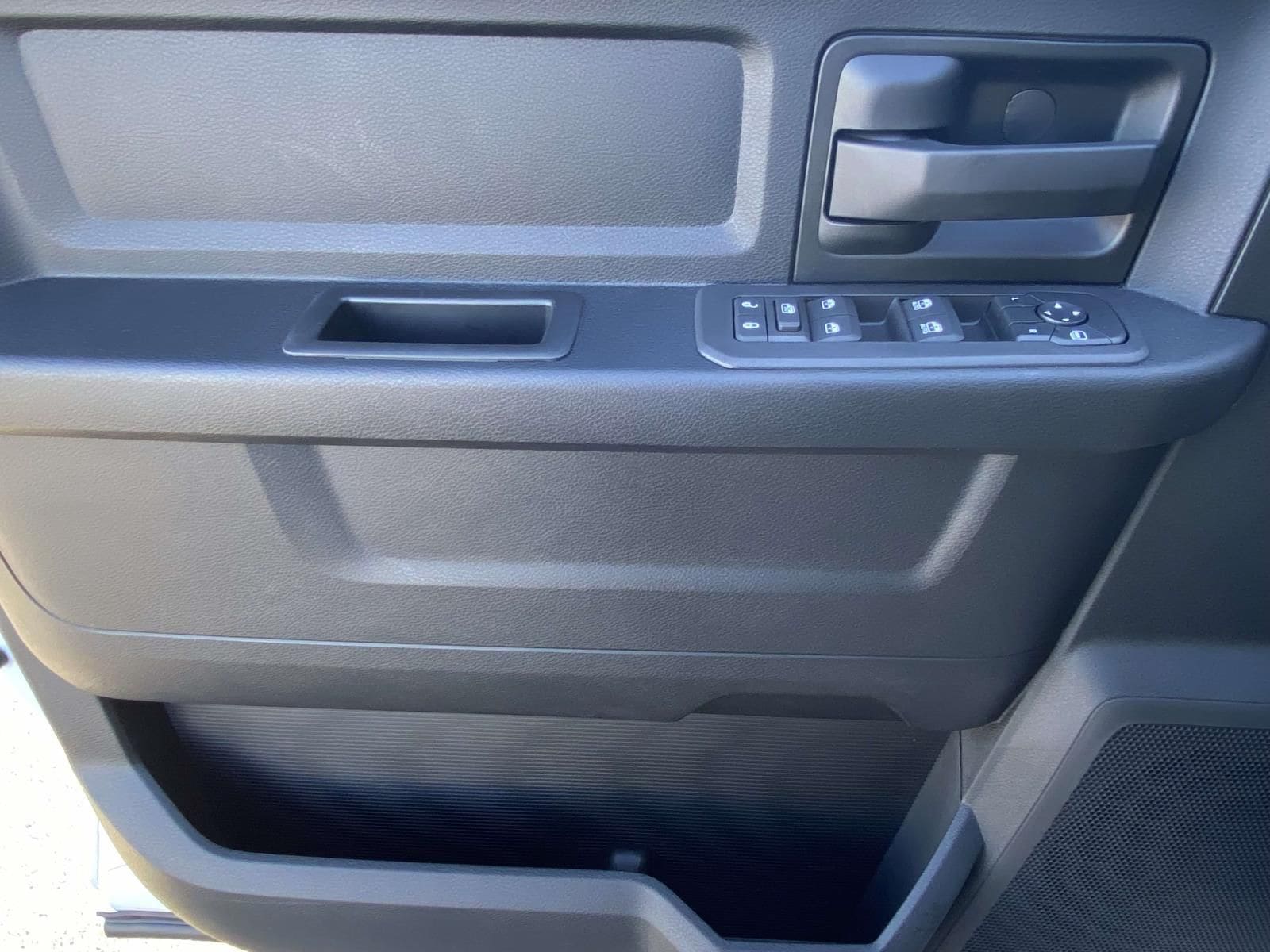 2026 RAM 2500 Tradesman - Photo 15