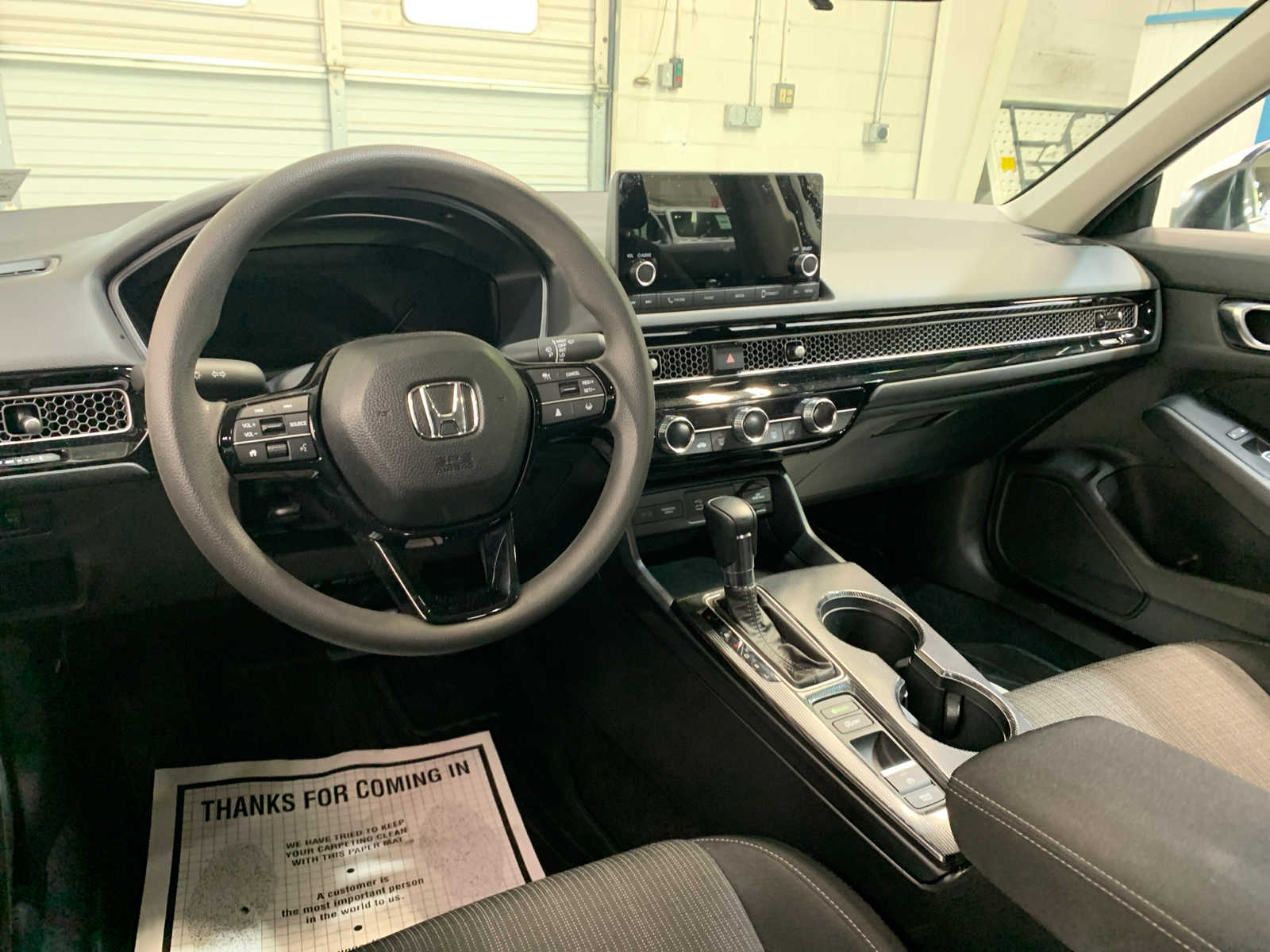 2025 Honda Civic LX photo 4