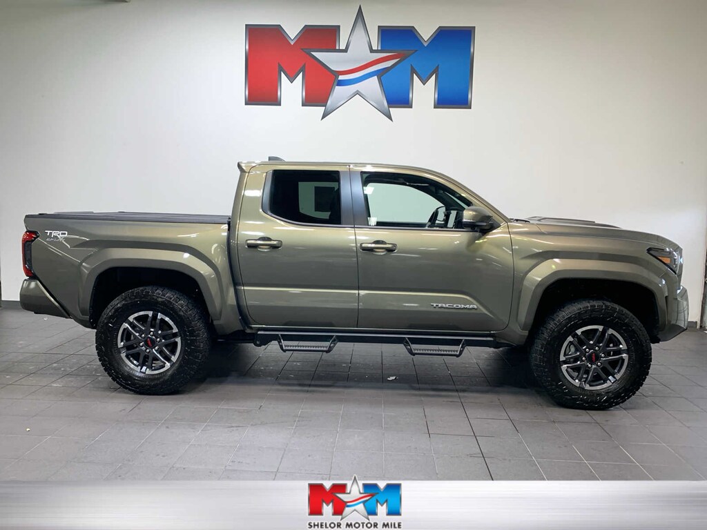 Used 2025 Toyota Tacoma 4WD SR Truck Double Cab