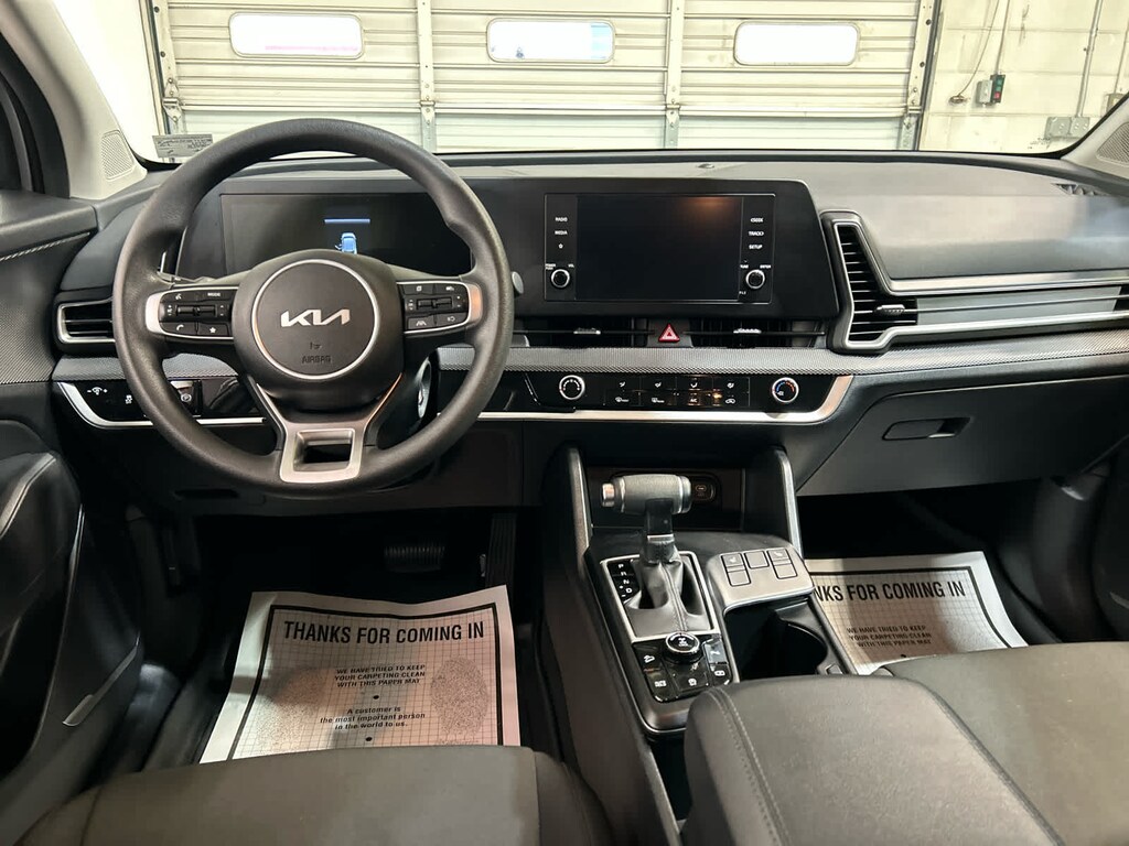 Used 2024 Kia Sportage LX SUV