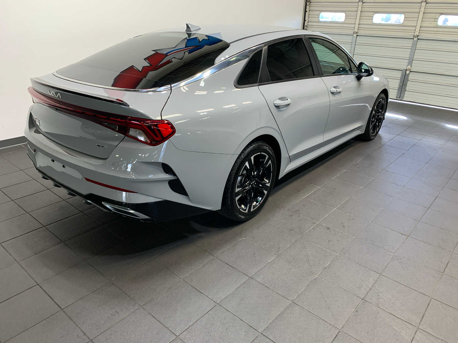 2023 Kia K5 GT-Line photo 3