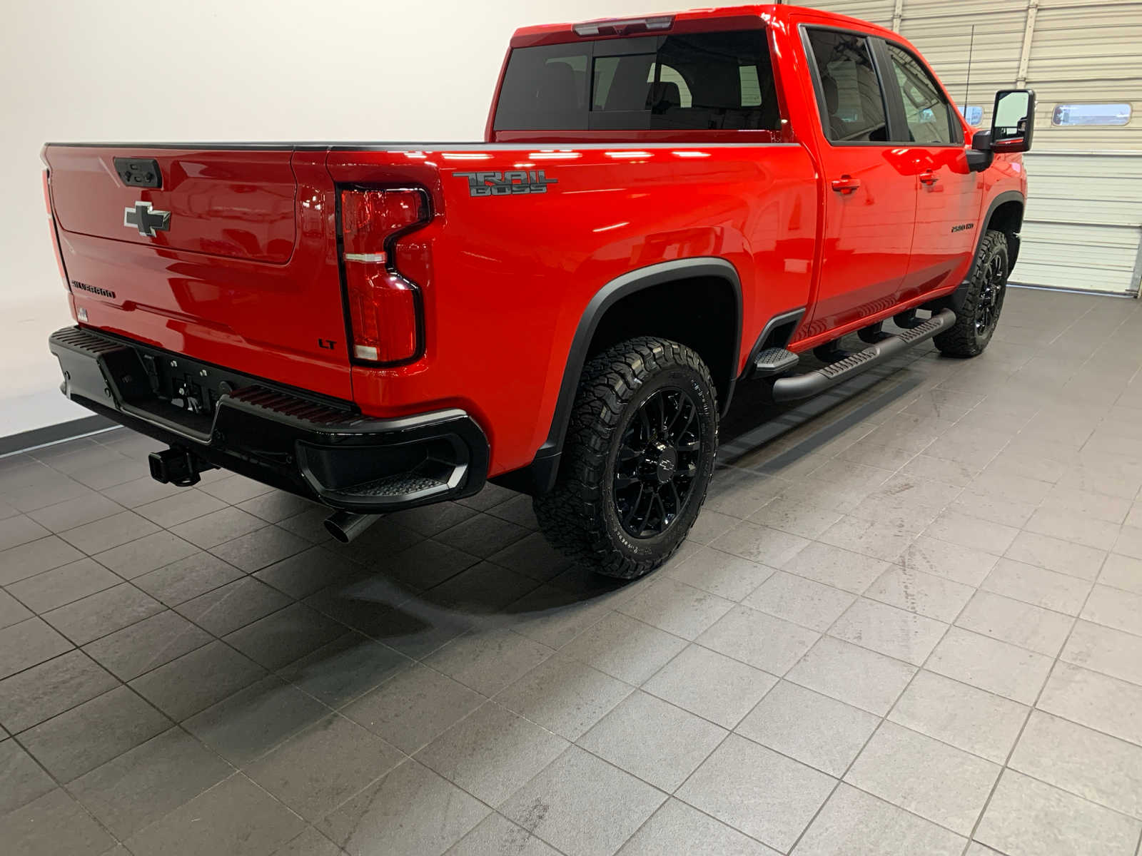 2025 Chevrolet Silverado 2500HD LT photo 2