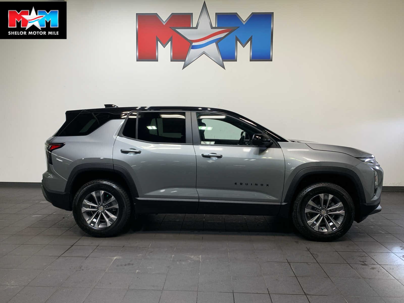 2026 Chevrolet Equinox LT's photo