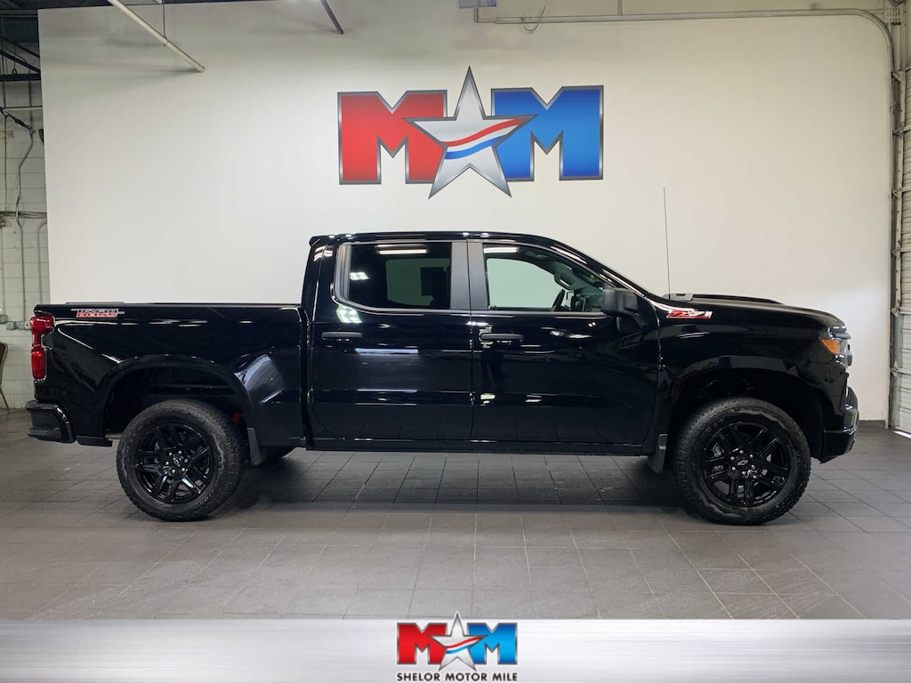 Used 2024 Chevrolet Silverado 1500 Custom Trail Boss Truck Crew Cab