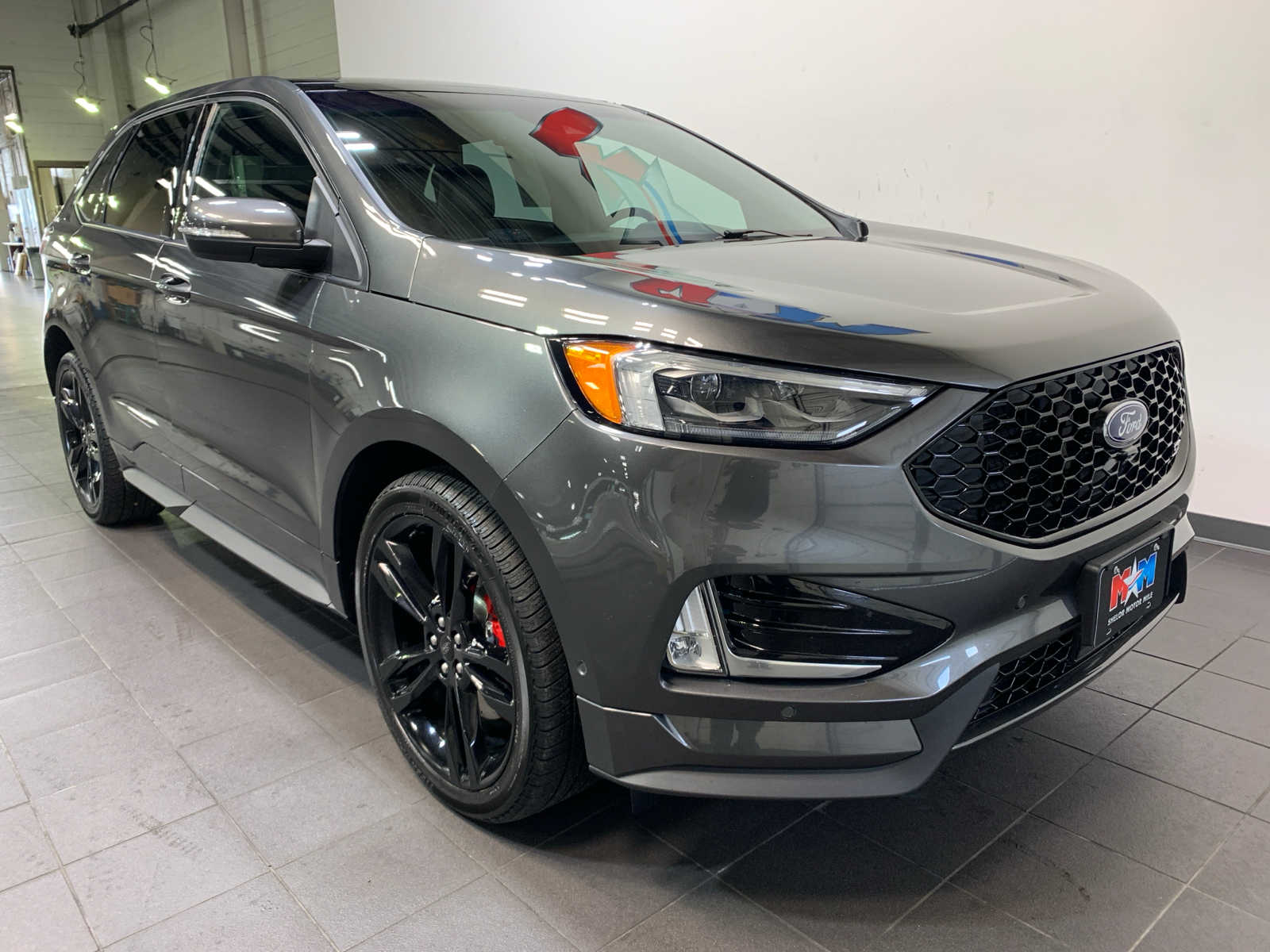 2020 Ford Edge ST photo 2