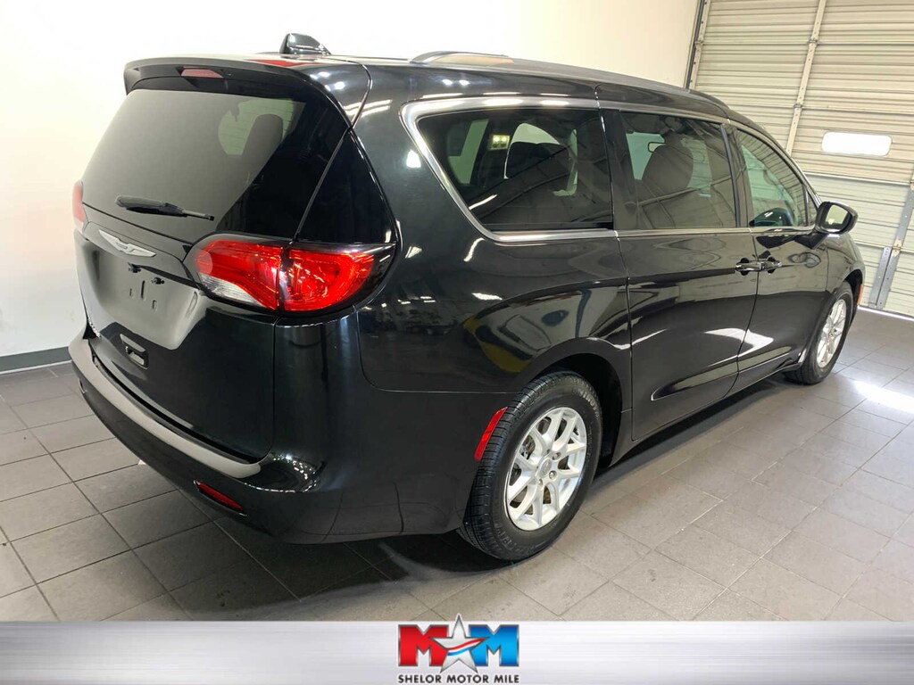 Used 2020 Chrysler Voyager LXI Van Passenger Van