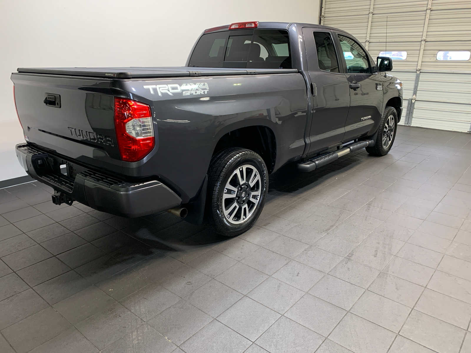 2019 Toyota Tundra SR5 Double Cab photo 3