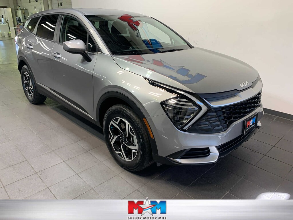 Used 2025 Kia Sportage LX SUV