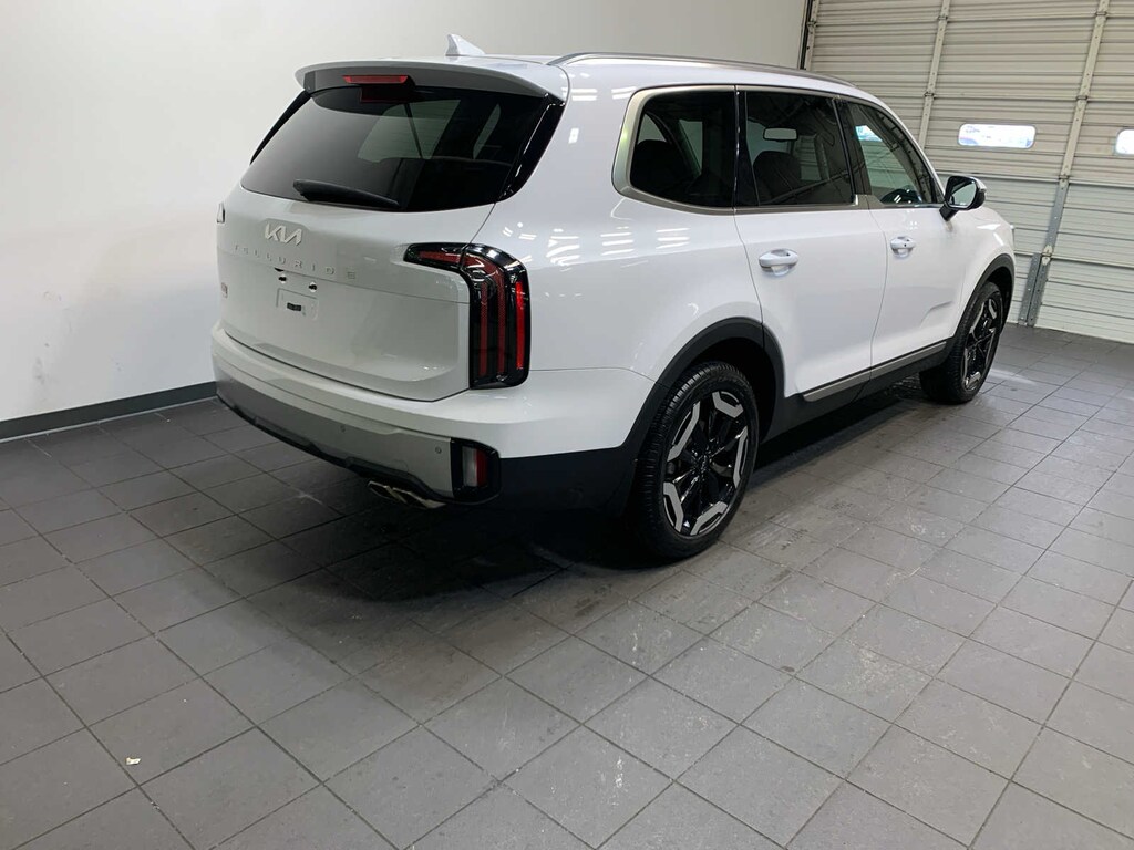 Used 2024 Kia Telluride EX SUV