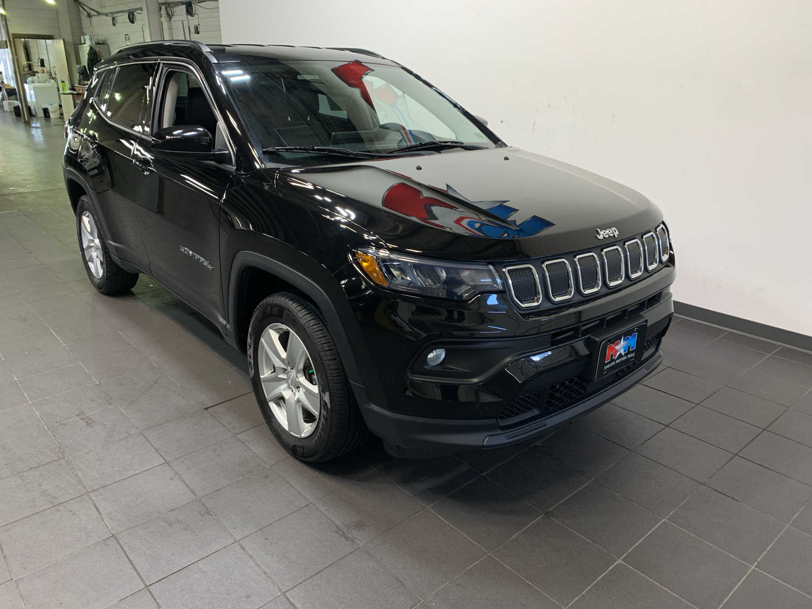 2022 Jeep Compass Latitude photo 2
