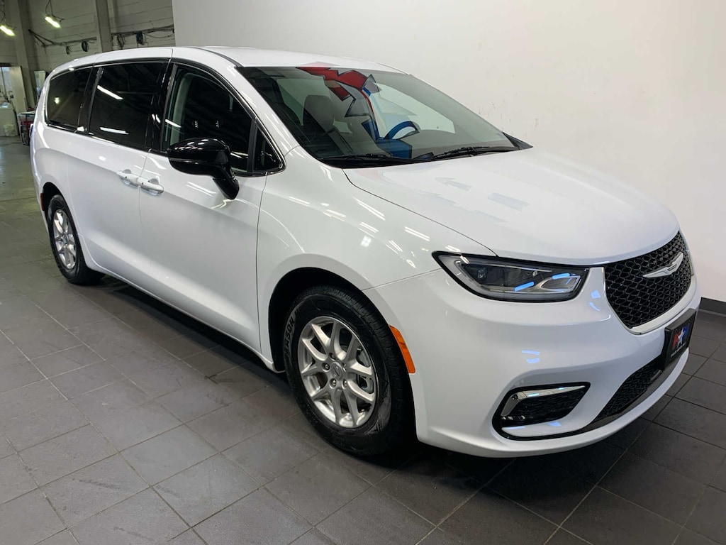 Used 2024 Chrysler Pacifica Touring L Van Passenger Van