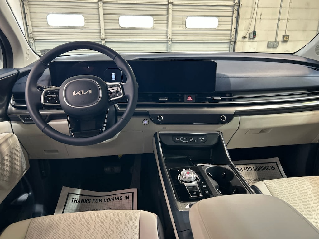 Used 2026 Kia Carnival Hybrid SX Van Passenger Van