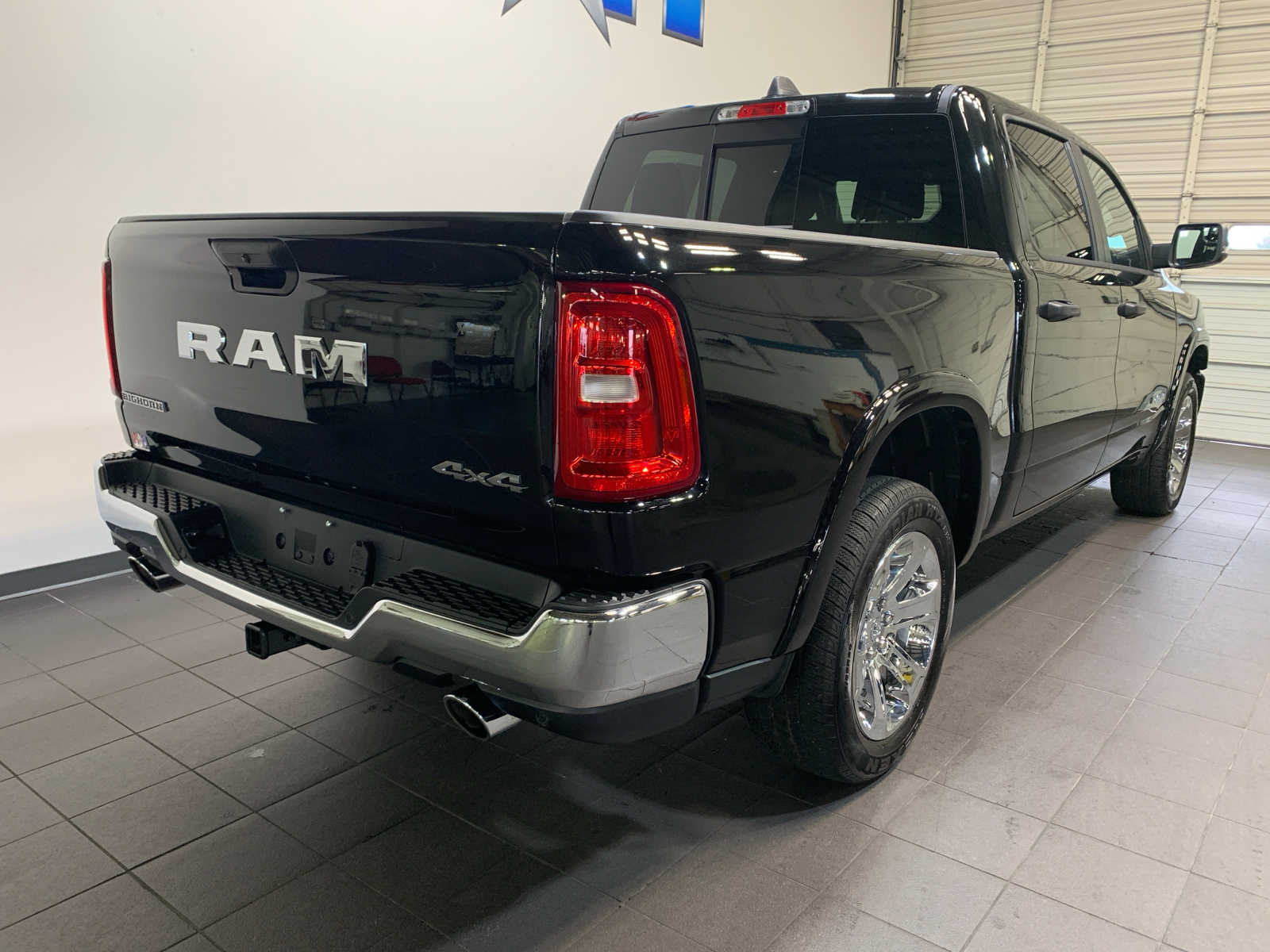 2025 Ram 1500 Big Horn Lone Star photo 3