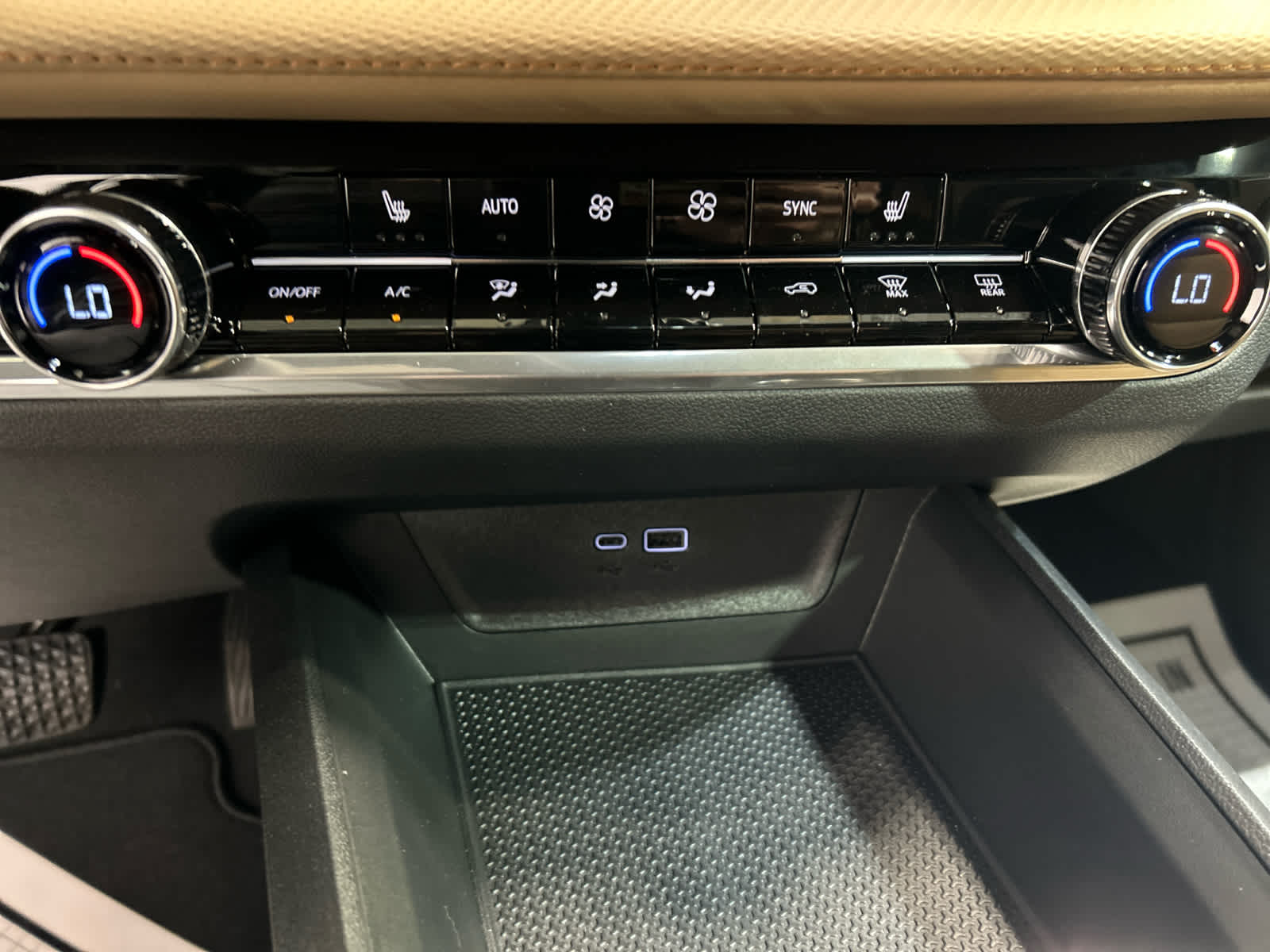 2026 Chevrolet Equinox ACTIV - Photo 8