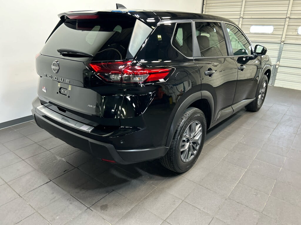 Used 2024 Nissan Rogue S SUV