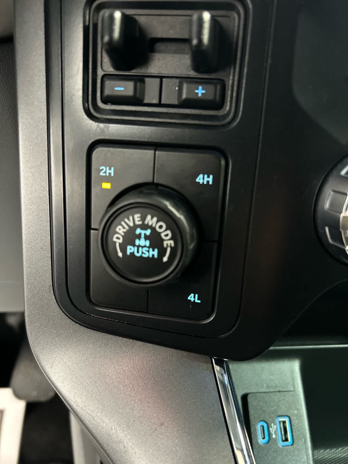 2022 Ford F-150 XLT - Photo 6
