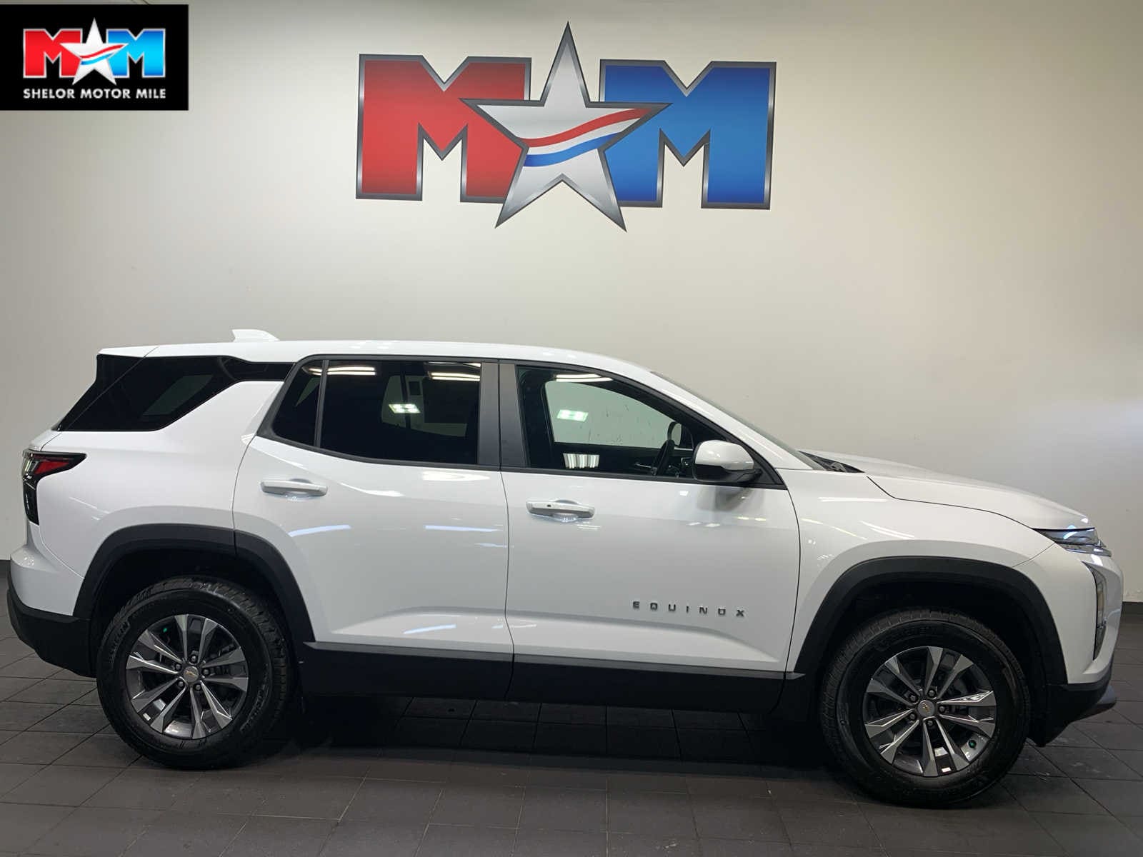 2026 Chevrolet Equinox LT's photo