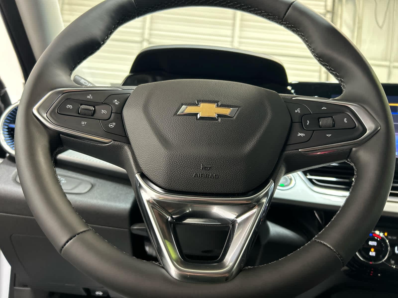 2026 Chevrolet Trax LT - Photo 8
