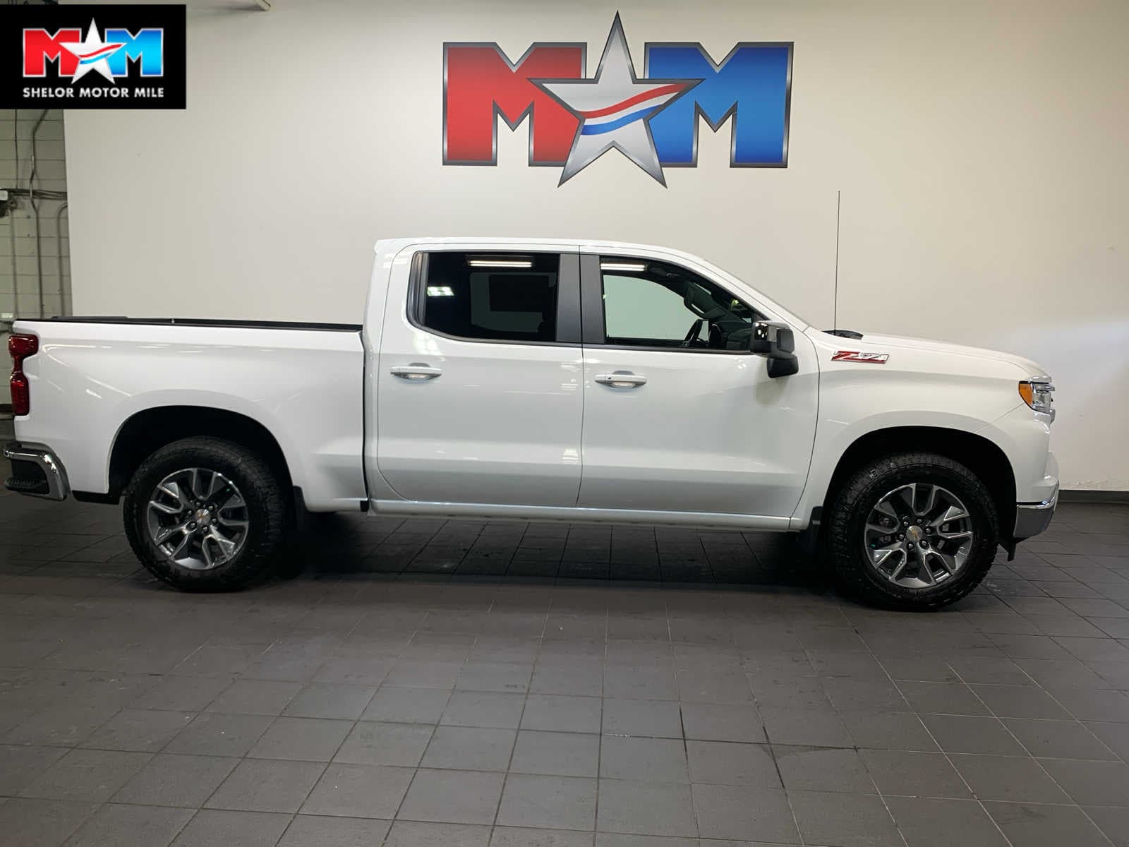 2026 Chevrolet Silverado 1500 LT's photo