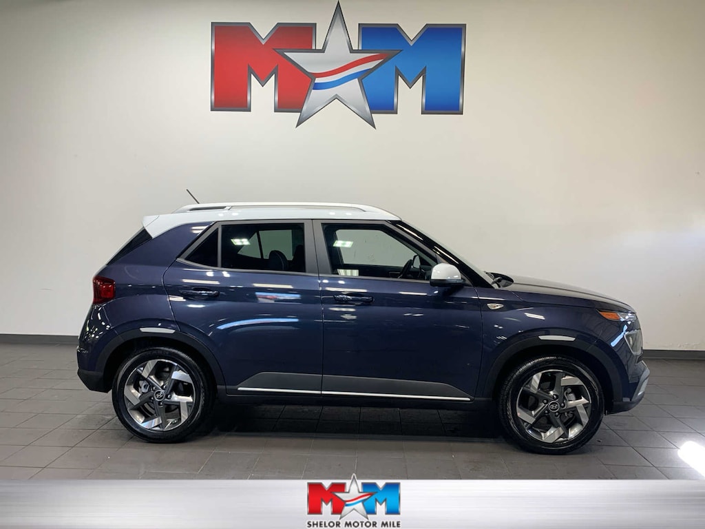Used 2025 Hyundai Venue Limited SUV