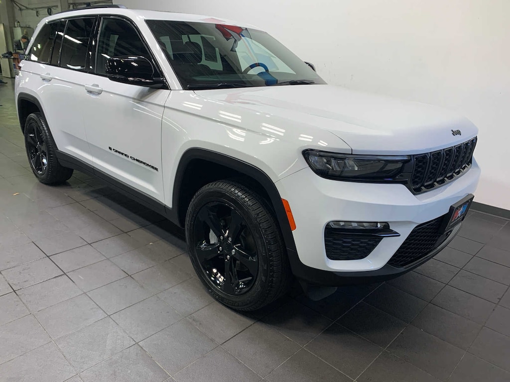 Used 2025 Jeep Grand Cherokee Limited SUV