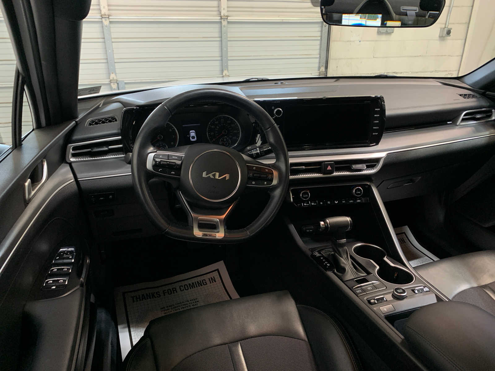 2024 Kia K5 GT-Line photo 3