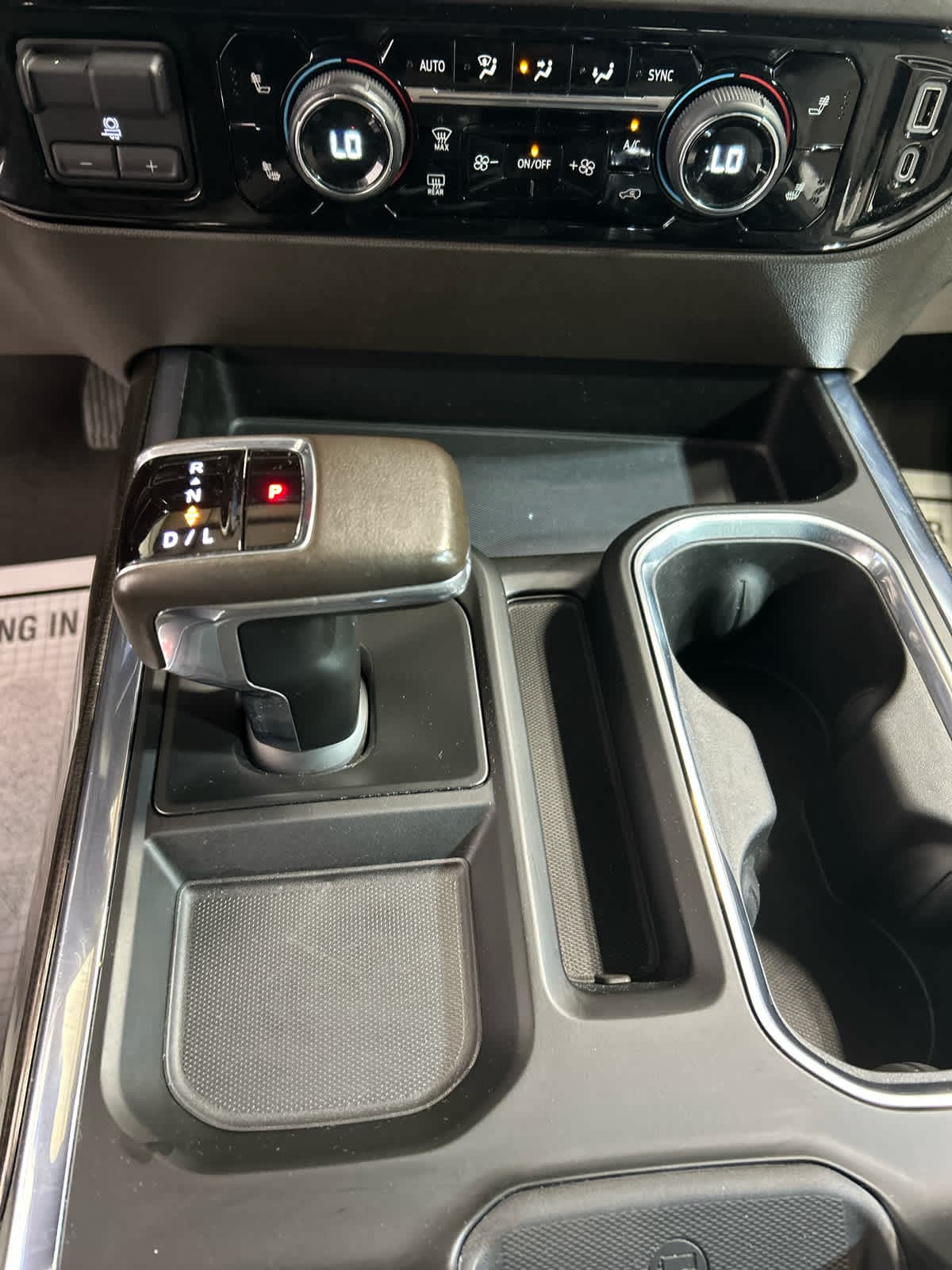 2022 Chevrolet Silverado 1500 RST - Photo 7