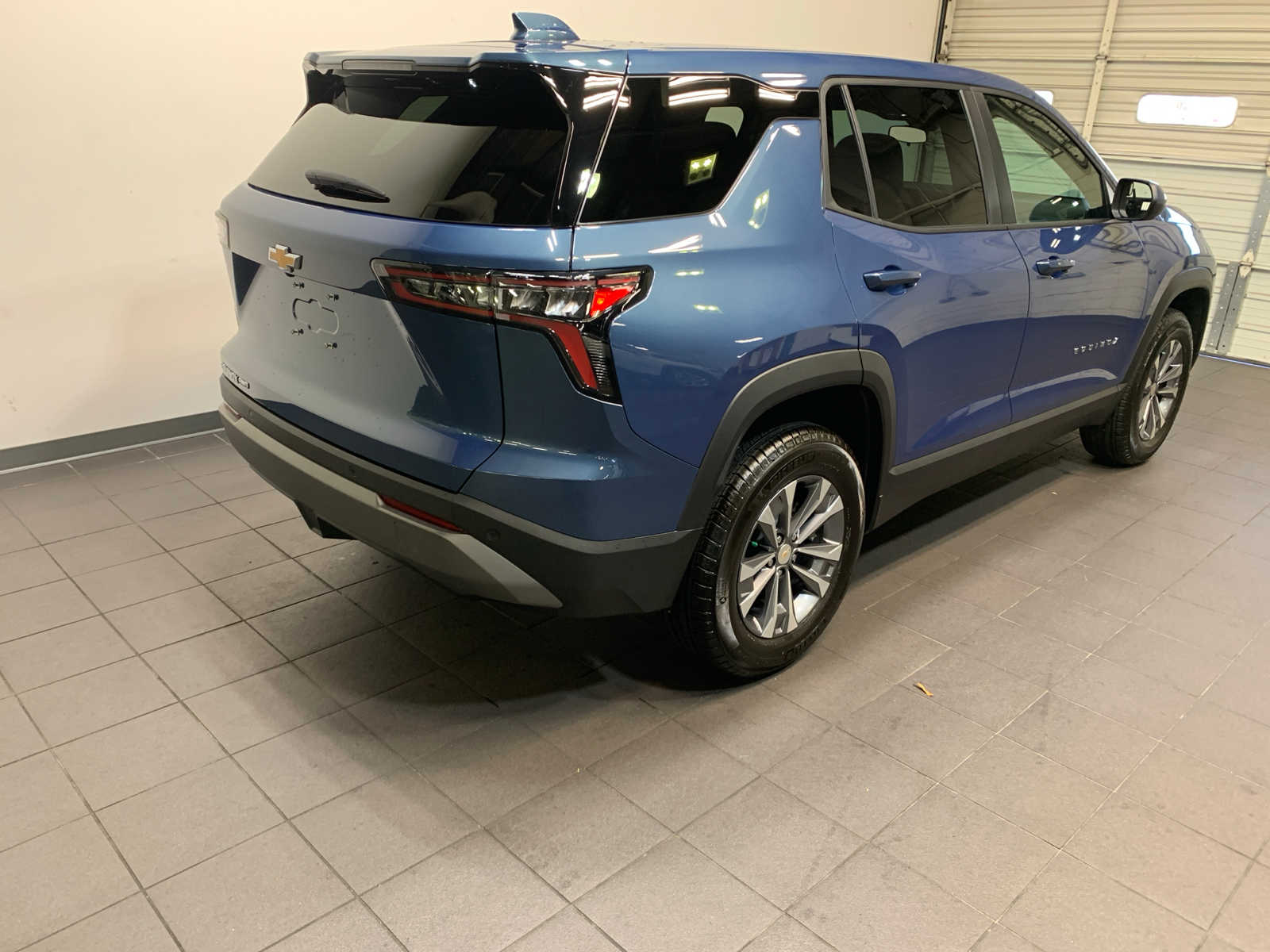 2026 Chevrolet Equinox LT photo 3