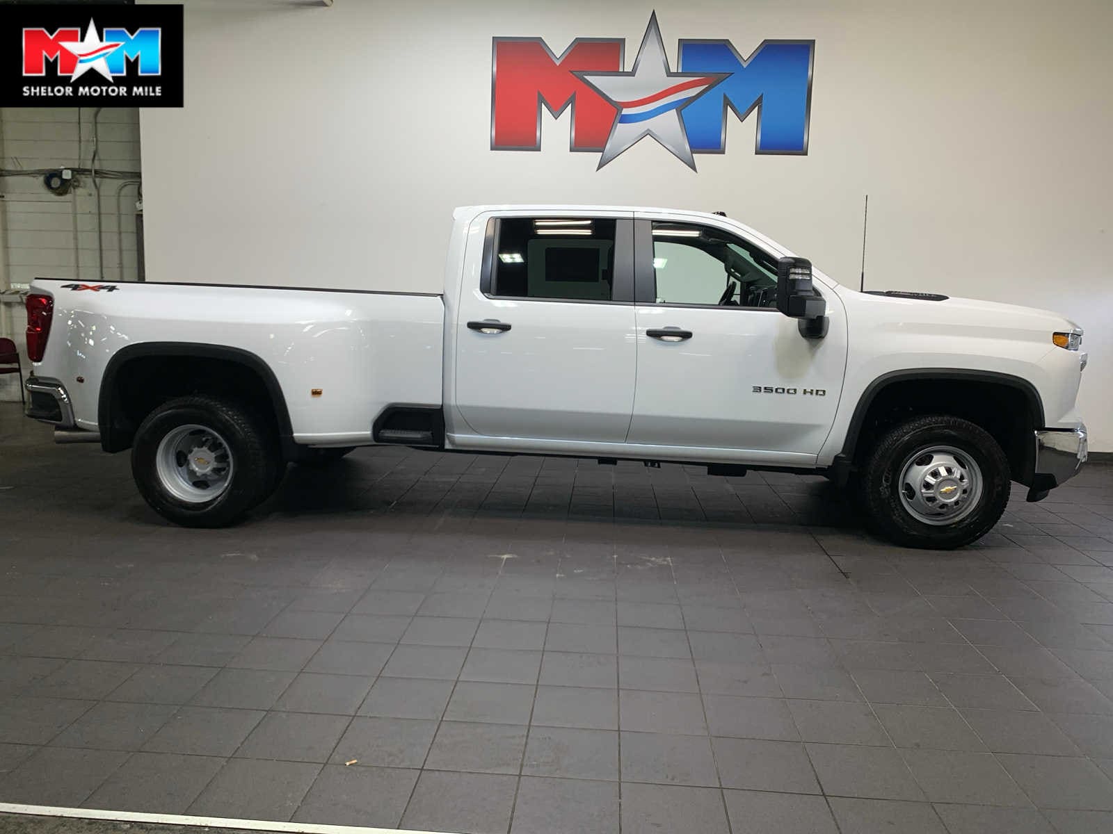 2026 Chevrolet Silverado 3500HD Work Truck's photo