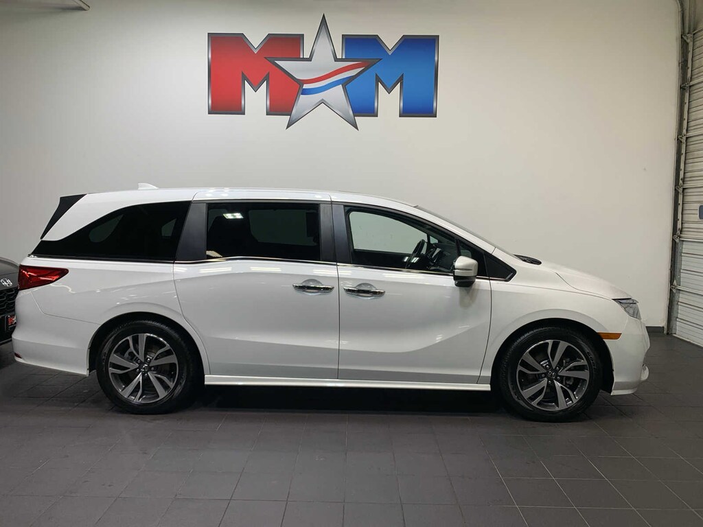 Used 2023 Honda Odyssey Touring Van