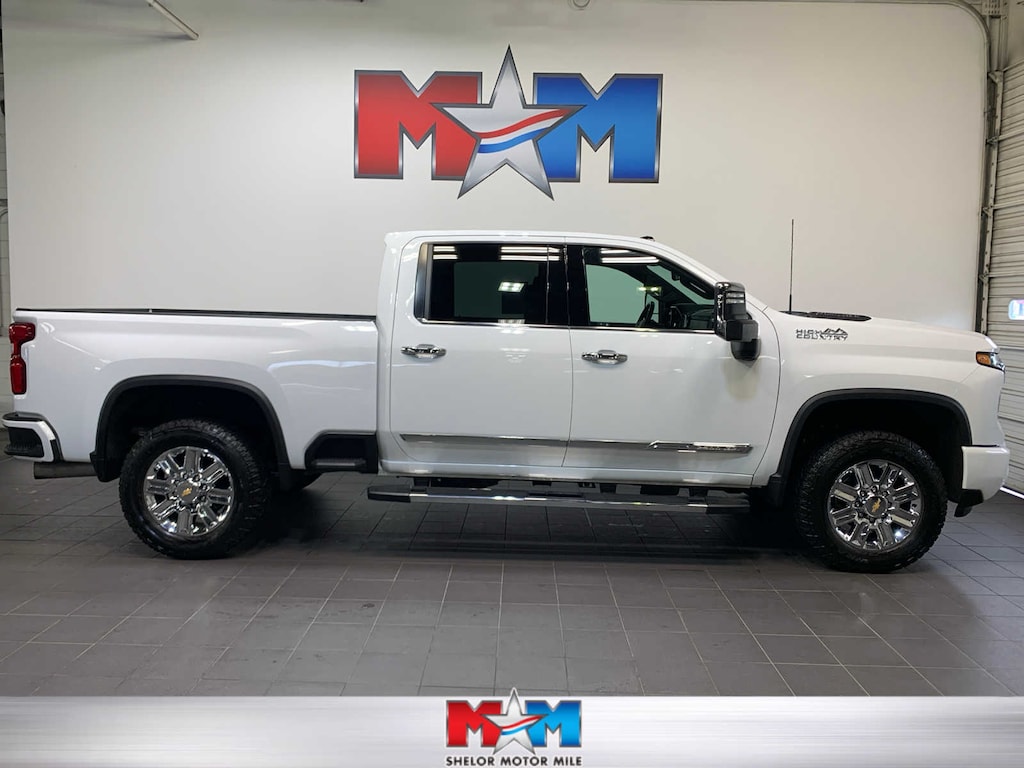 Used 2024 Chevrolet Silverado 2500 HD High Country Truck Crew Cab