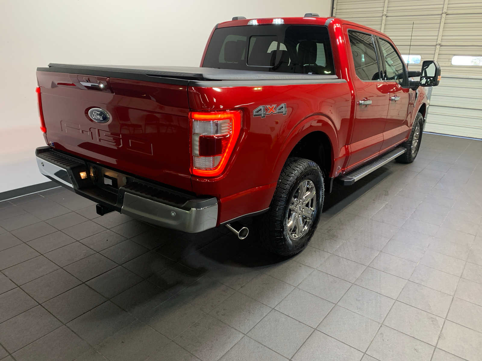 2023 Ford F-150 Lariat photo 3