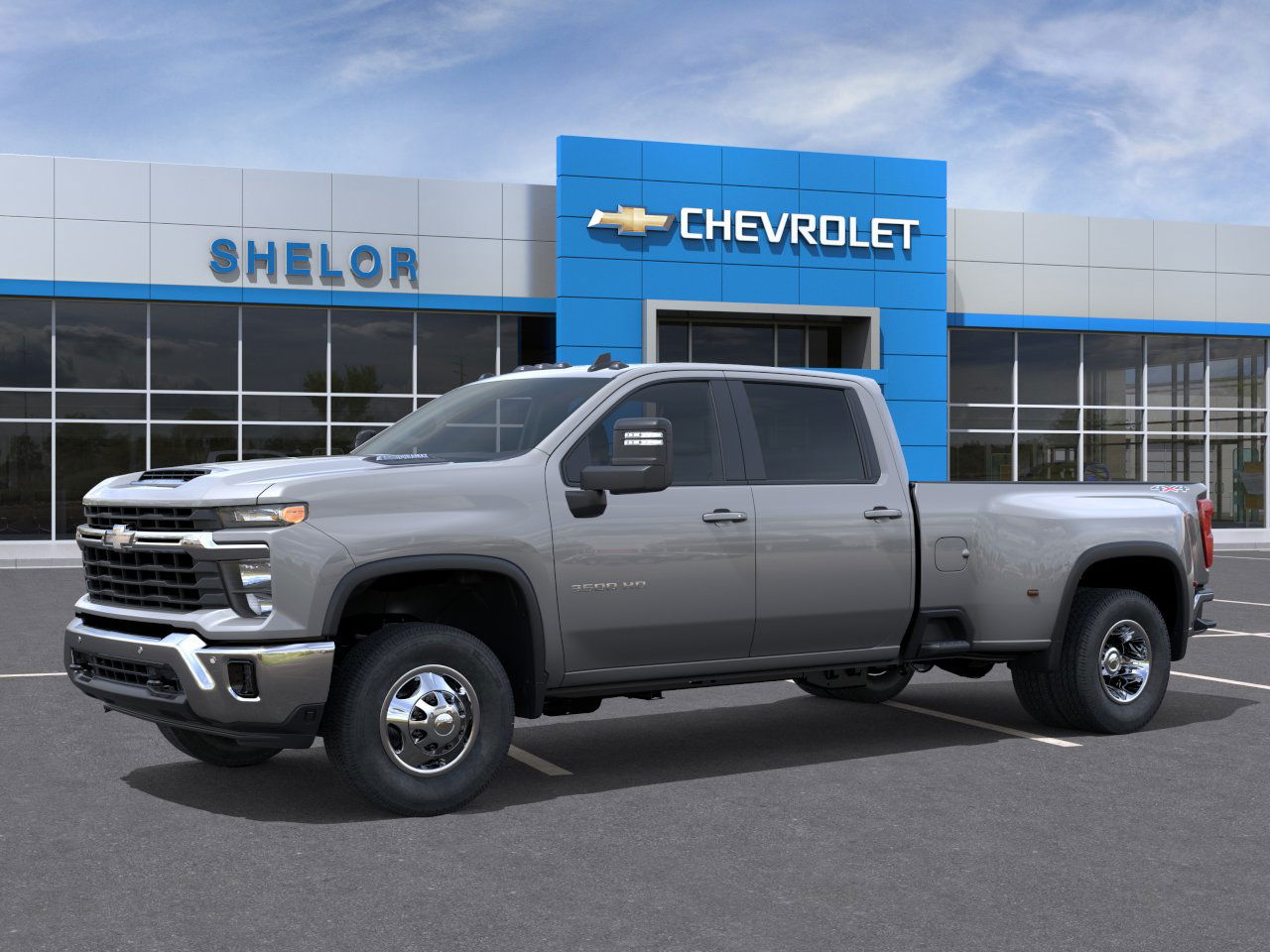 2026 Chevrolet Silverado 3500HD LT photo 2