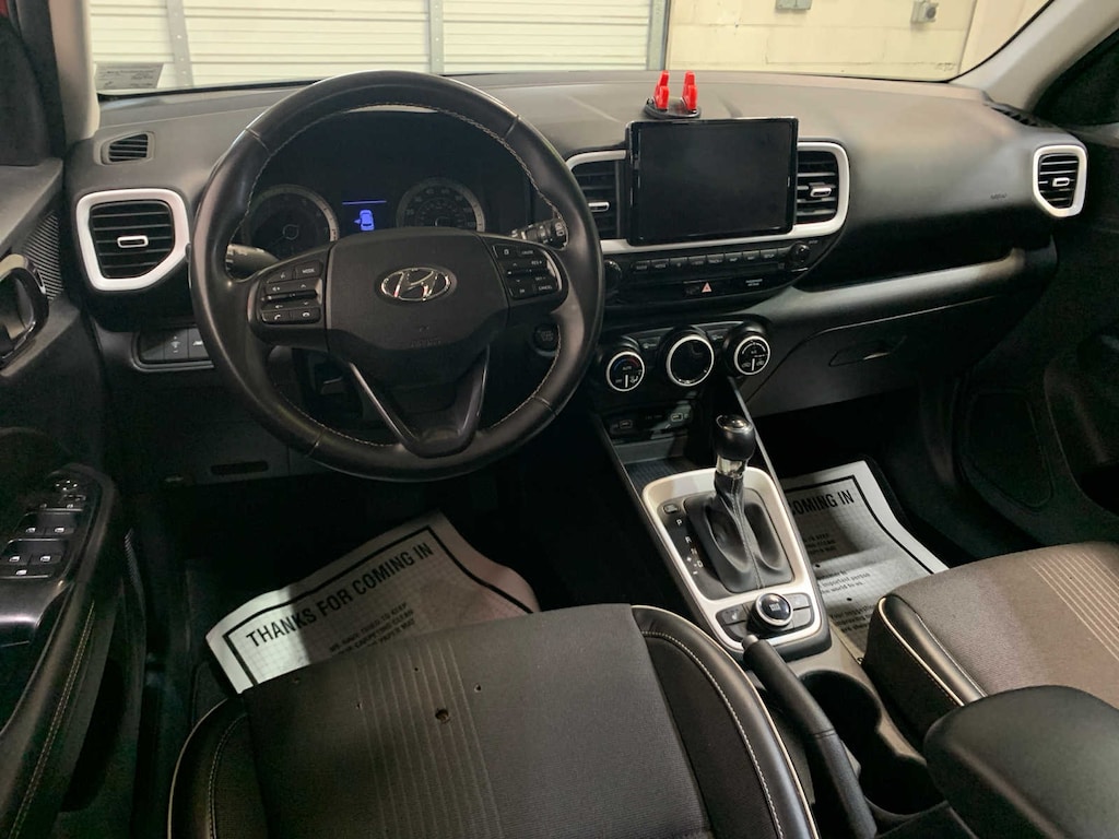 Used 2022 Hyundai Venue Limited SUV