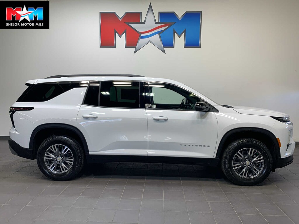 New 2026 Chevrolet Traverse LT SUV