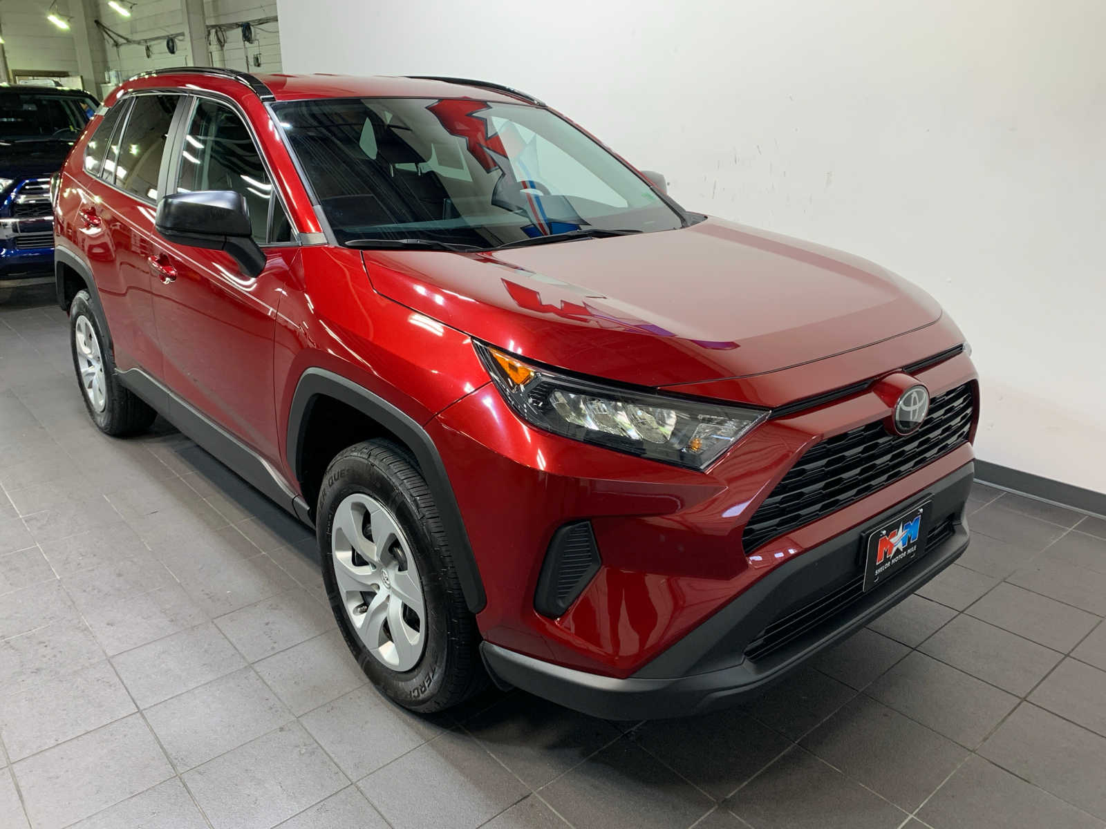 2020 Toyota RAV4 LE photo 2
