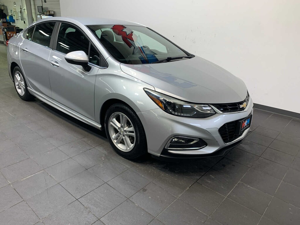 Used 2018 Chevrolet Cruze LT Sedan