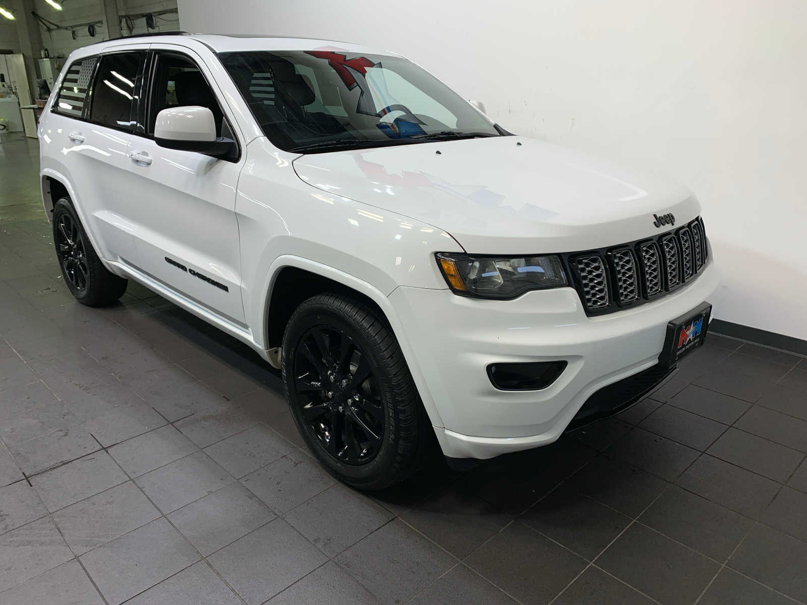2019 Jeep Grand Cherokee Altitude photo 2
