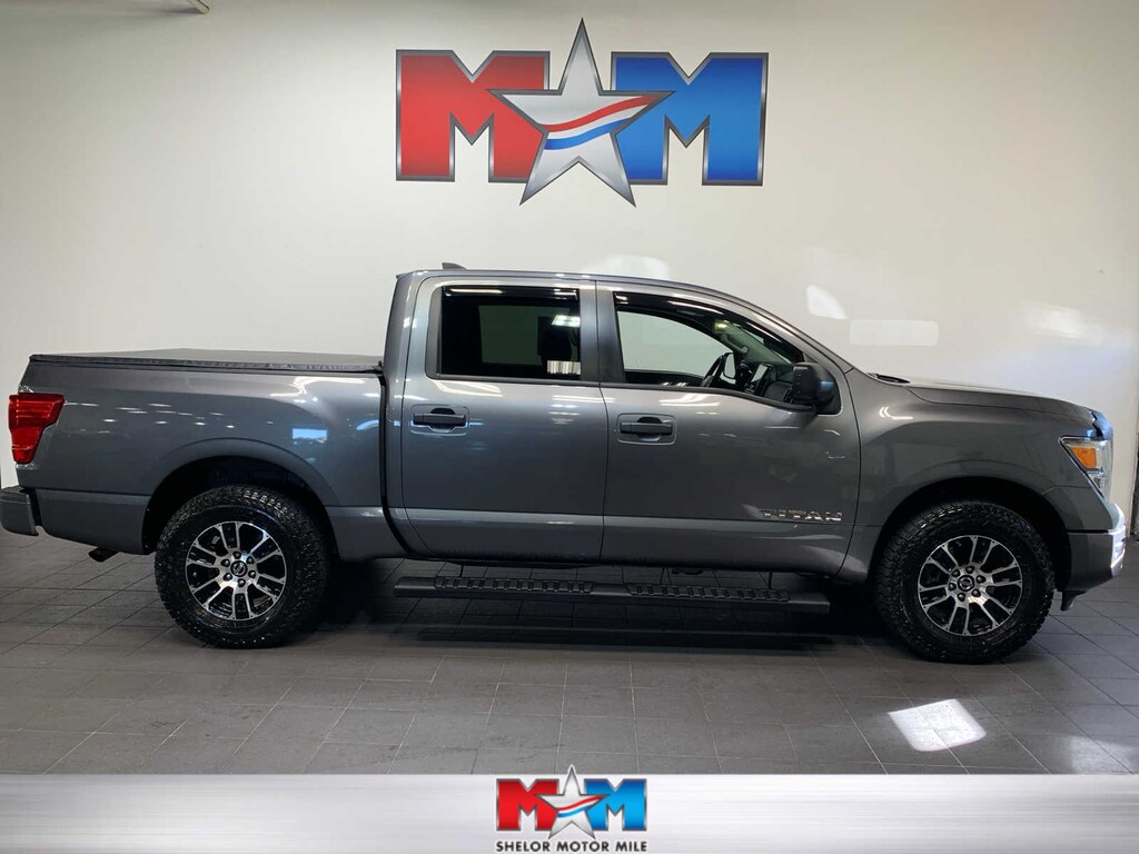 Used 2022 Nissan Titan SV Truck Crew Cab