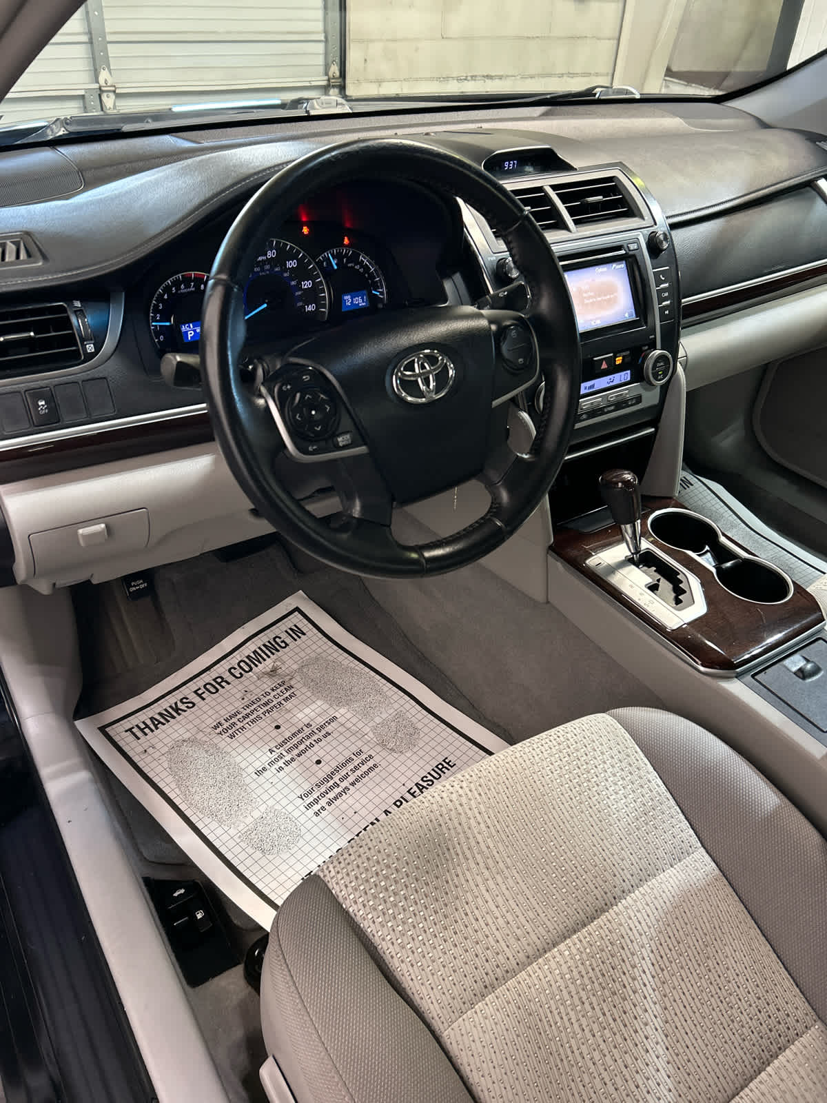 2013 Toyota Camry L - Photo 8